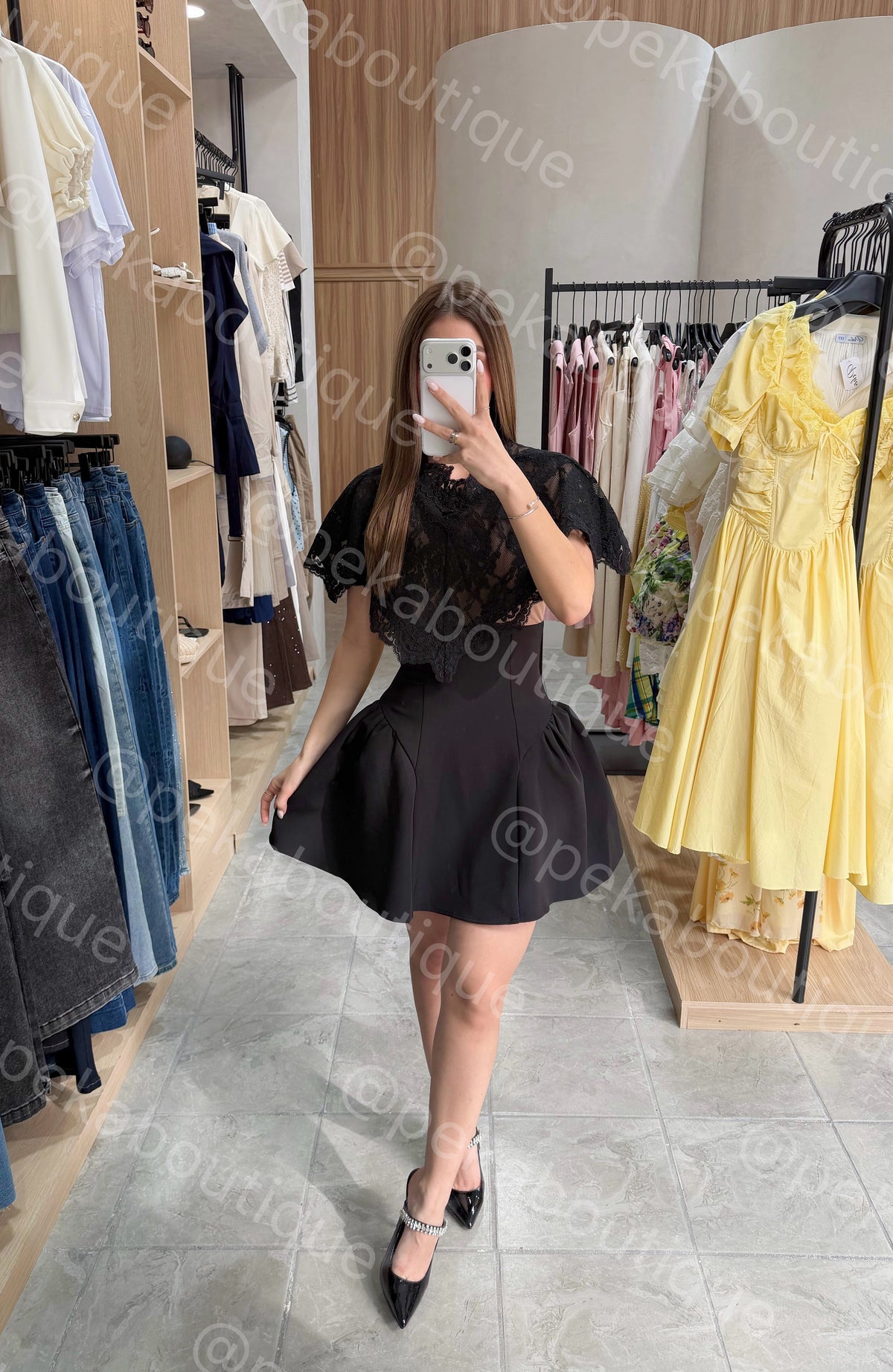 Vestido Lace Cape Black