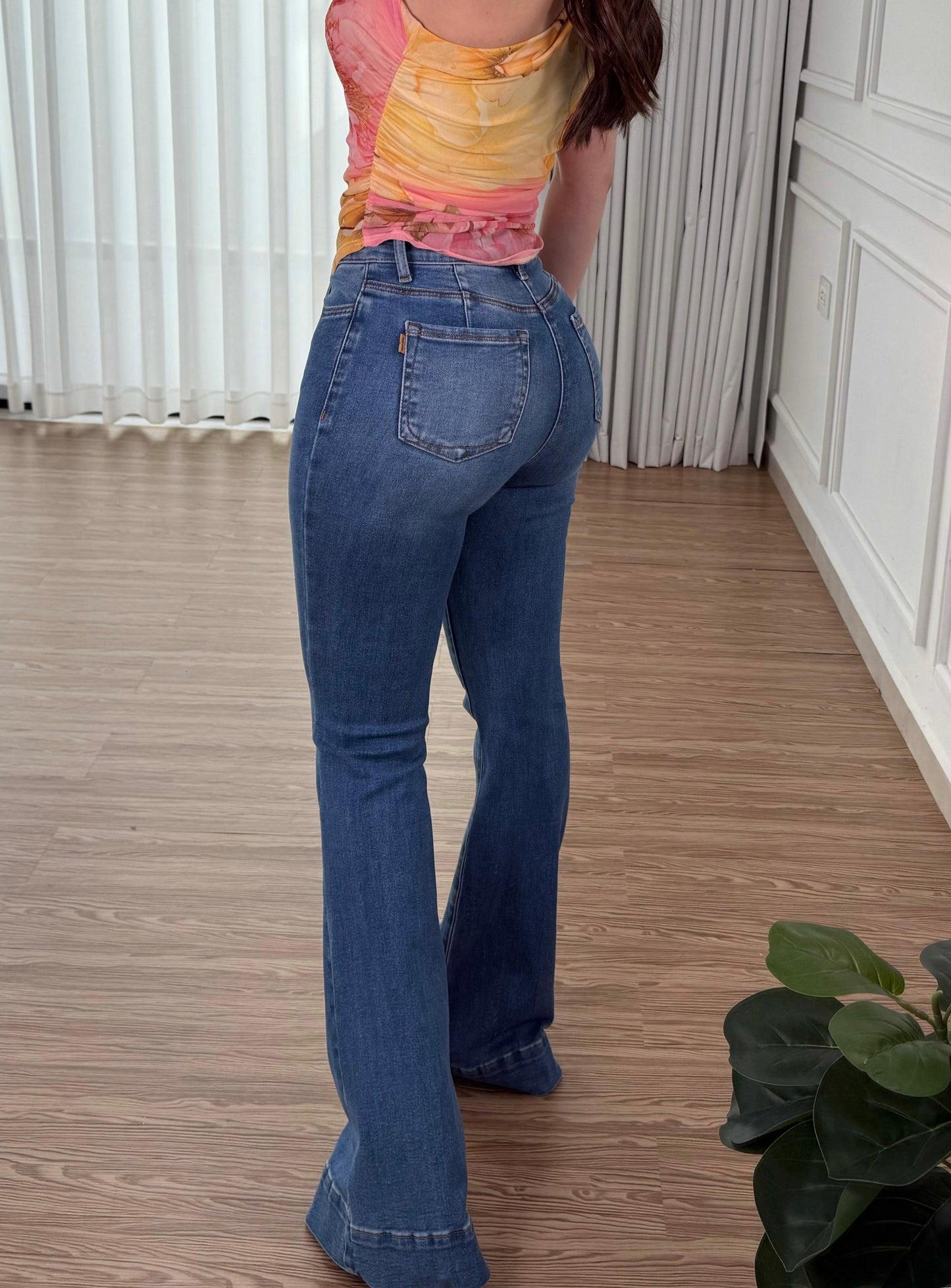 Pantalón Flare Denim
