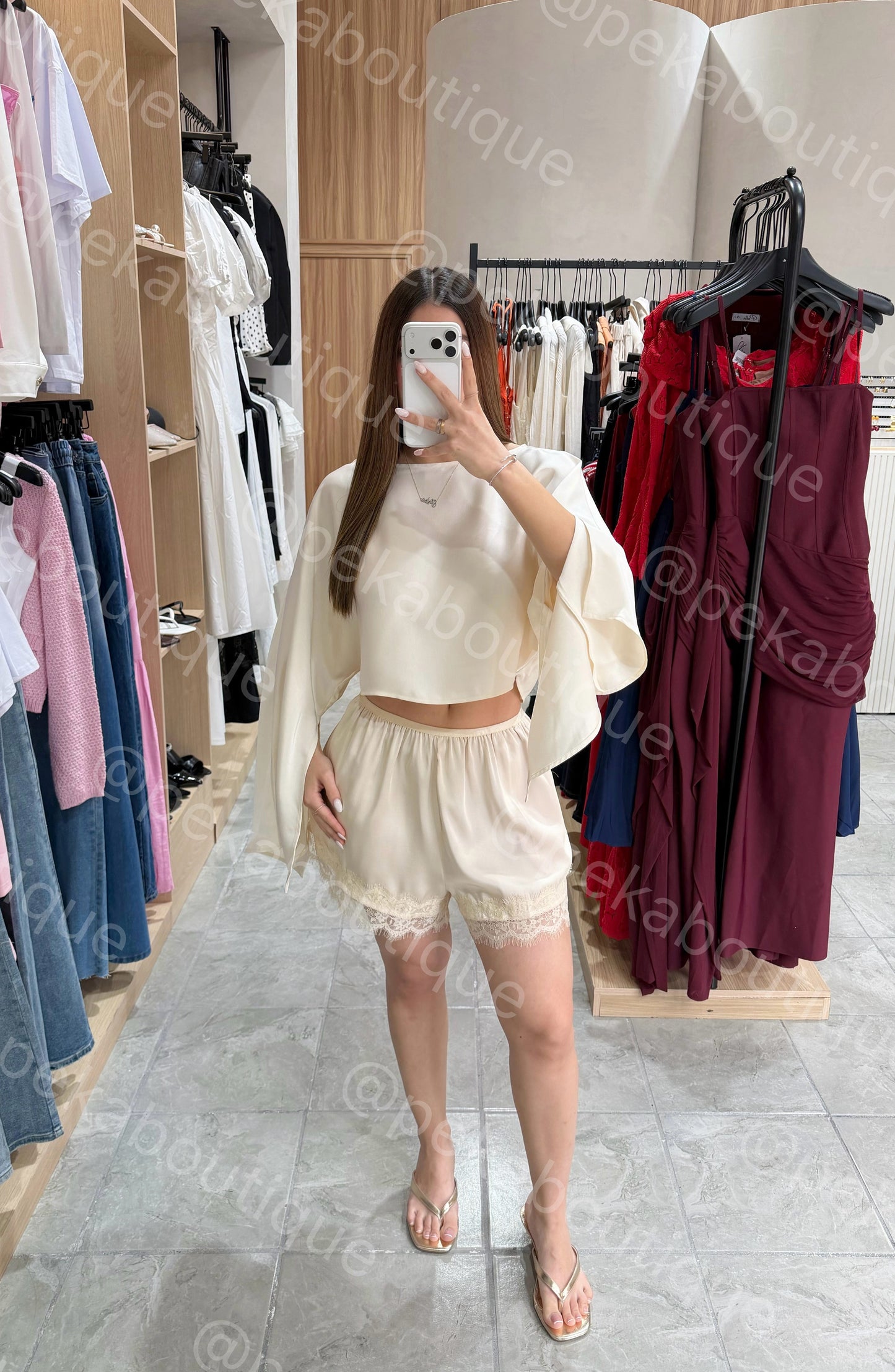 Blusa Slant Cream