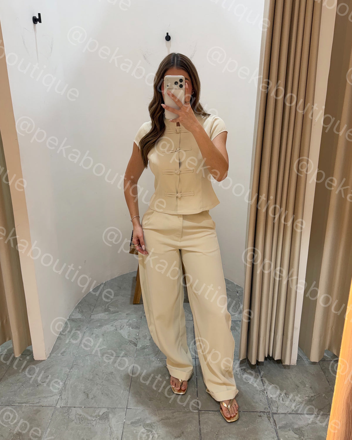 Conjunto Toggle Cream