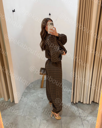 Conjunto Tressel Brown