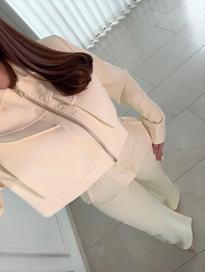 Conjunto Utility Cream