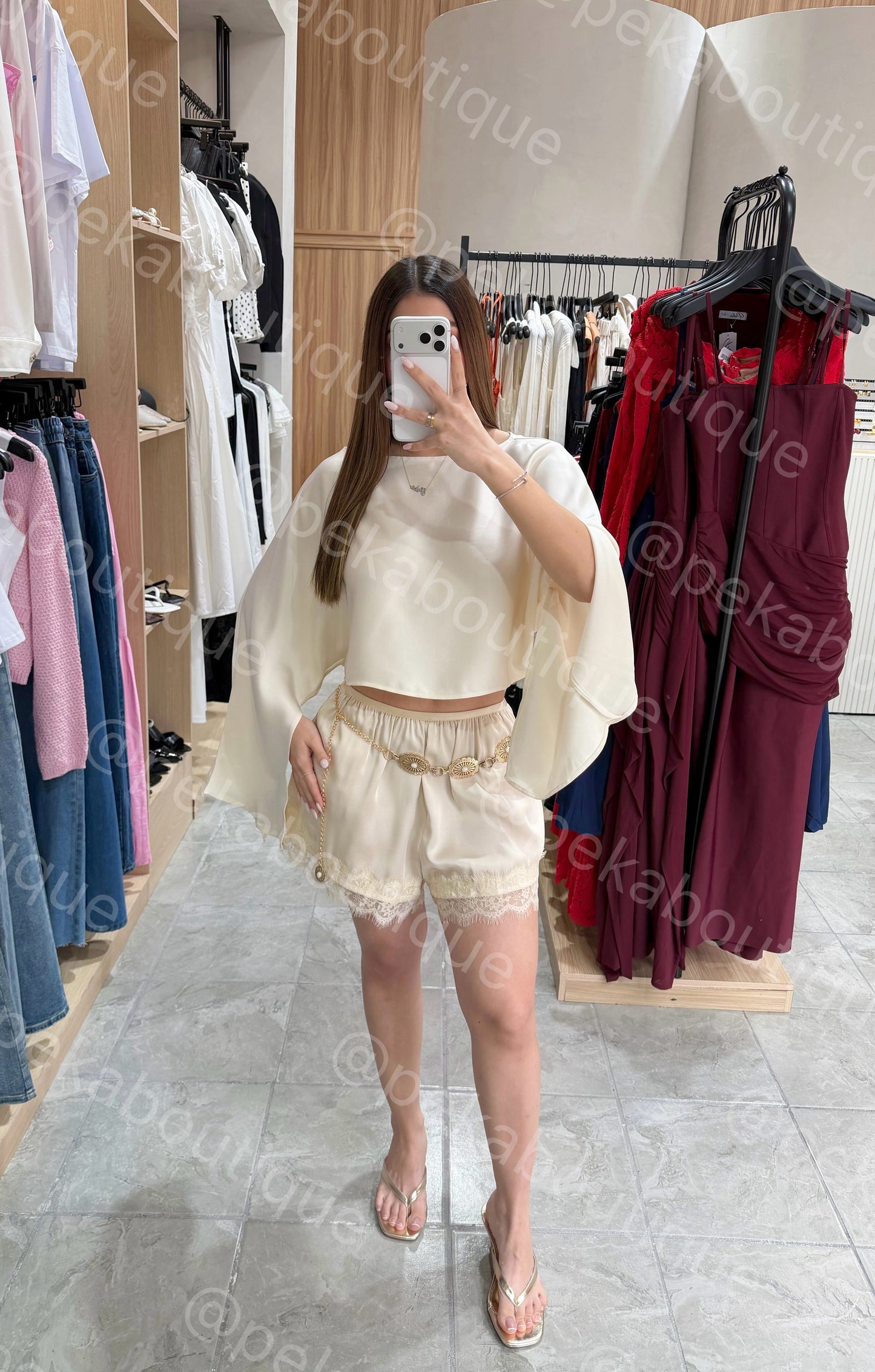 Blusa Slant Cream