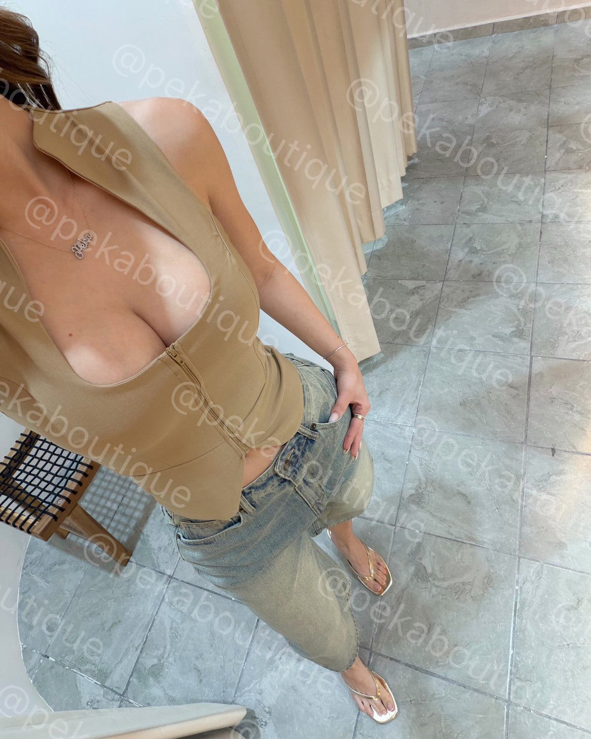 Blusa Keyhole Nude