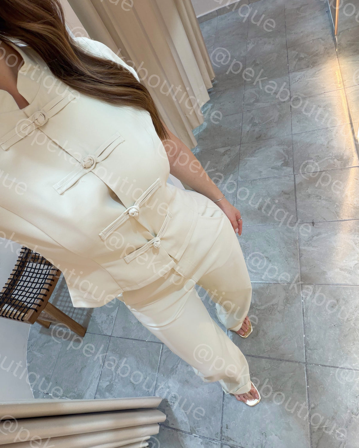 Conjunto Toggle Cream
