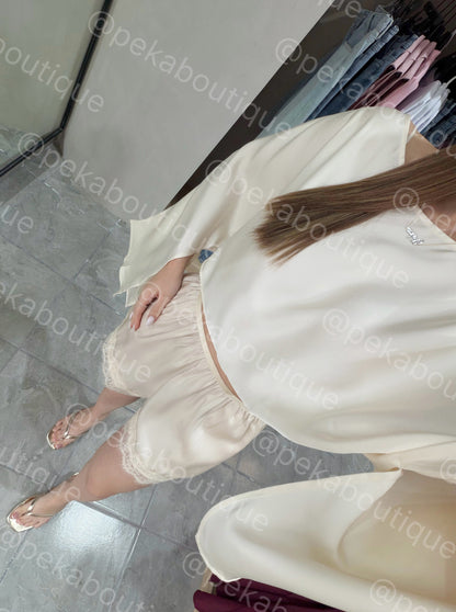 Blusa Slant Cream