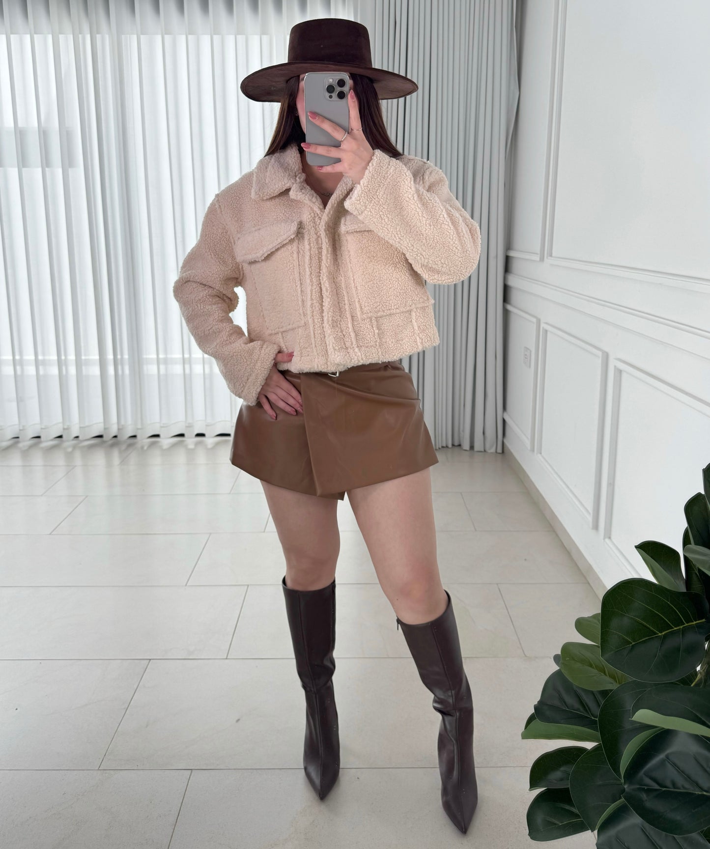 Short Buckle Caramel