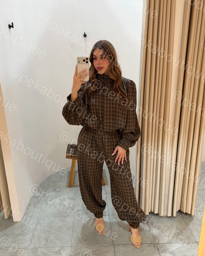 Conjunto Tressel Brown